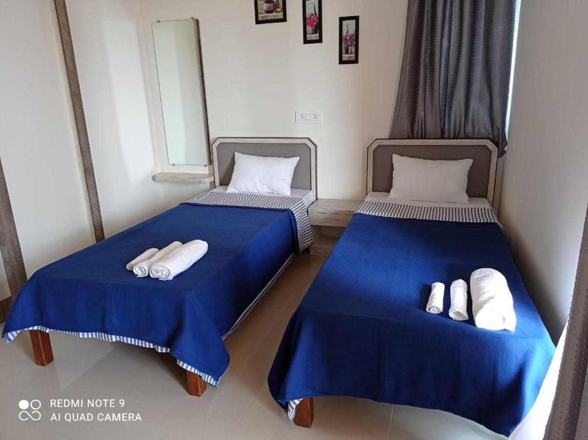 Stay Nc Homestay Nashik Bagian luar foto
