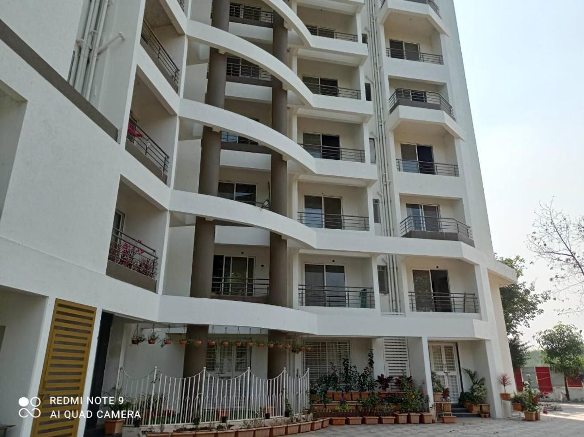 Stay Nc Homestay Nashik Bagian luar foto