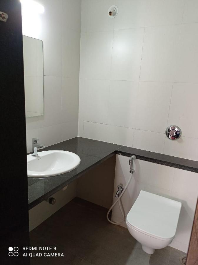 Stay Nc Homestay Nashik Bagian luar foto